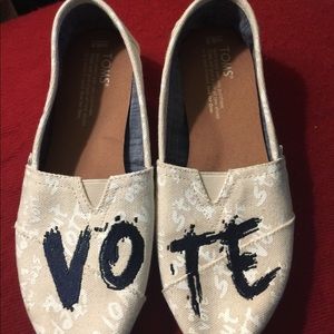 TOMS limited VOTE sliip ons